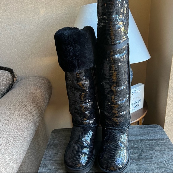 NEW! UGG Black Sequin Knee High Fur Lined Boots US10 EU41 - Picture 4 of 9